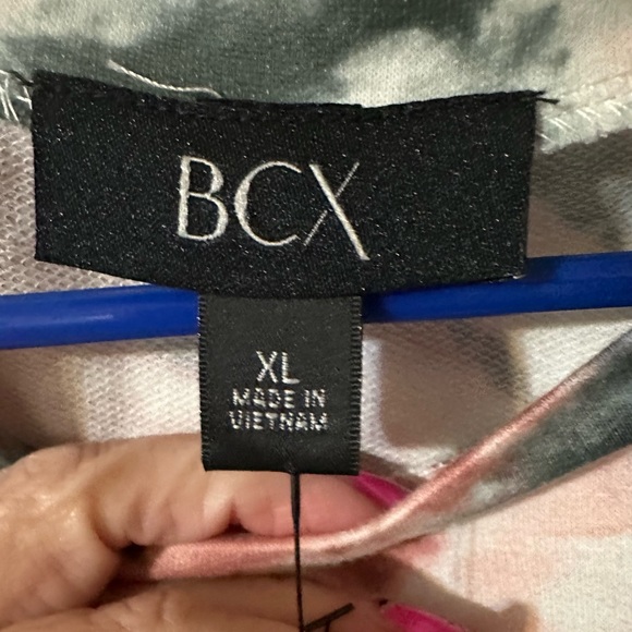 BCX. Tye dye sleeveless shirt - Picture 3 of 4